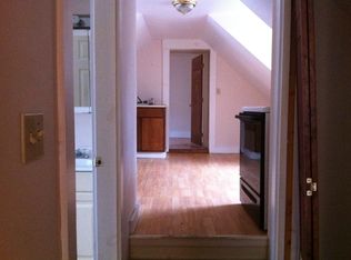 36 Central St #3, Windsor, VT 05089