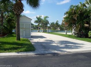 1217 Diamond Lake Cir, Naples, FL 34114