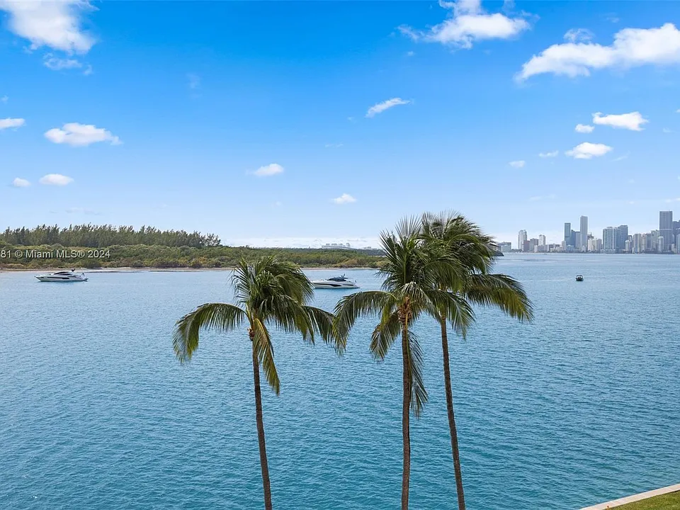 2442 Fisher Island Dr #5402