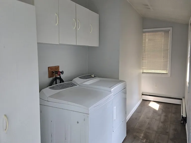 145 Liberty St — Photo 7
