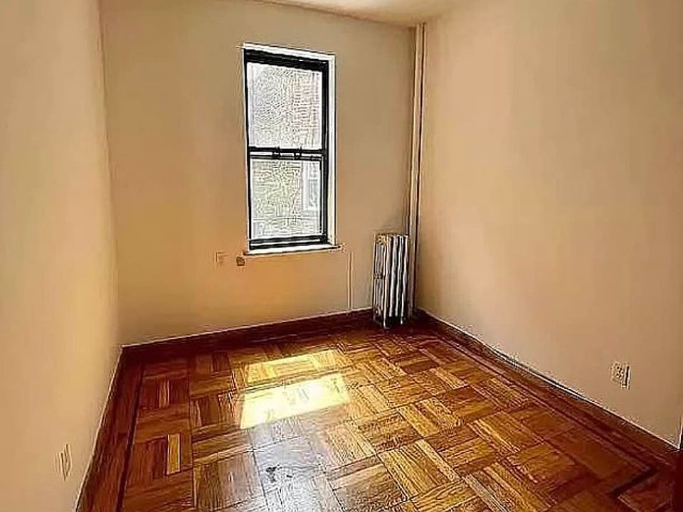 2nd image of 238 E 6th St APT 7