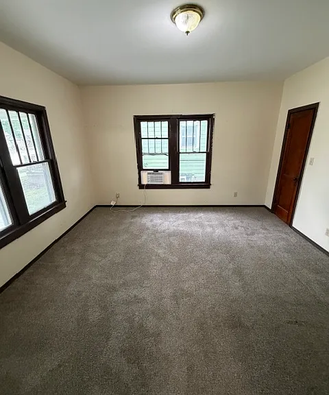 712 W Main St — Photo 3
