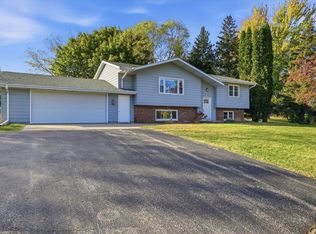 6837 Reuter Ln, West Bend, WI 53090