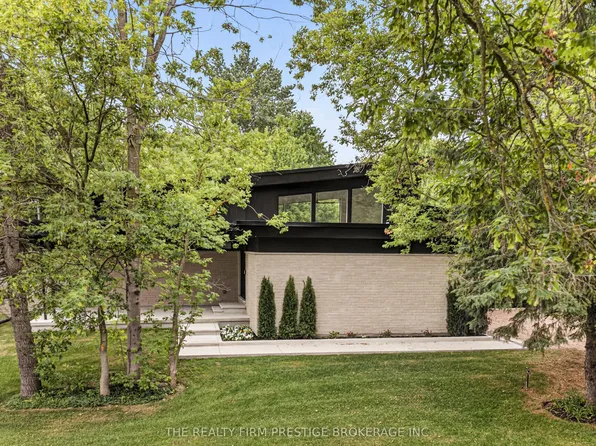 152 Saint Andrew St N, Saint Marys, ON N4X 1C5