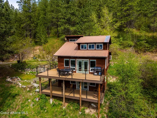 389 Rocky Rd W, Sagle, ID 83860