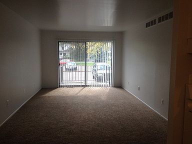 2742 Golfside Dr Apt 409 Ann Arbor Mi Zillow