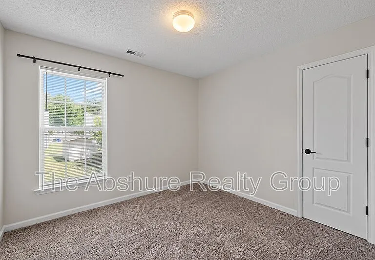 5216 Carriage Pine Dr — Photo 32