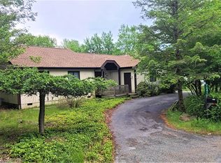 7641 Rainbow Dr, Tobyhanna, PA