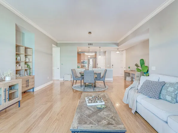 135 Pier View St Unit 309, Daniel Island, SC 29492