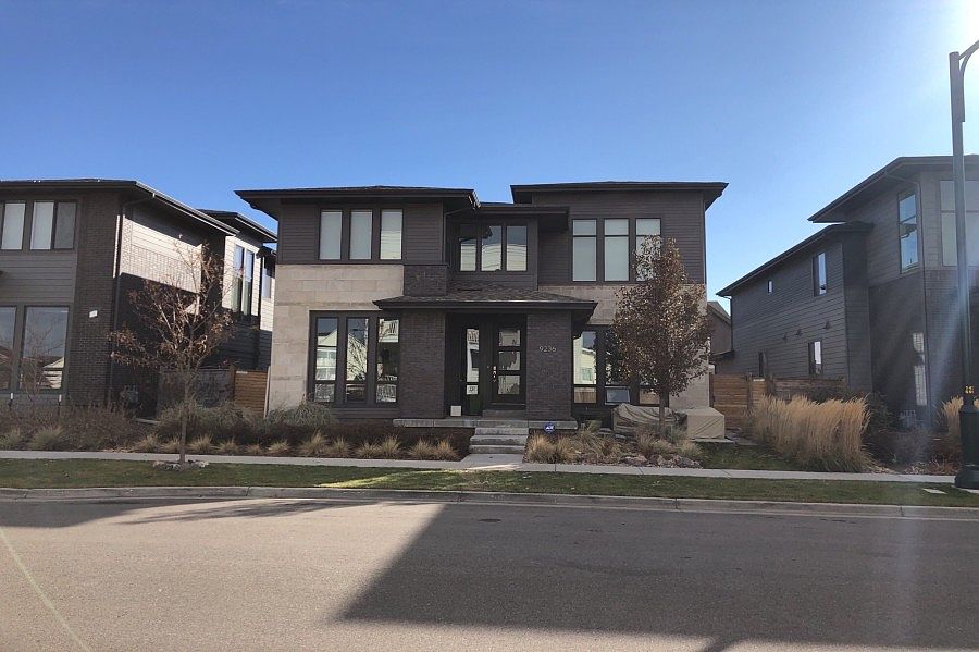 1st image of 9236 E 51st Dr