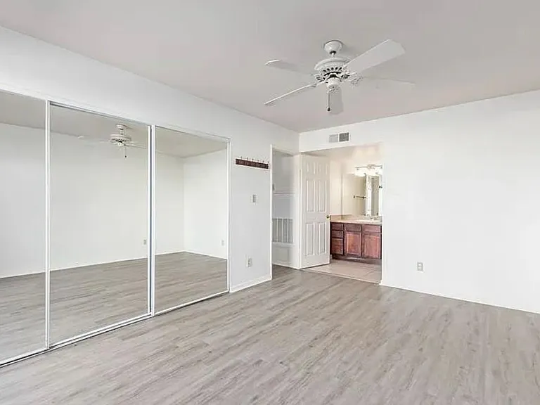 3500 N Hayden Rd #1604 — Photo 2