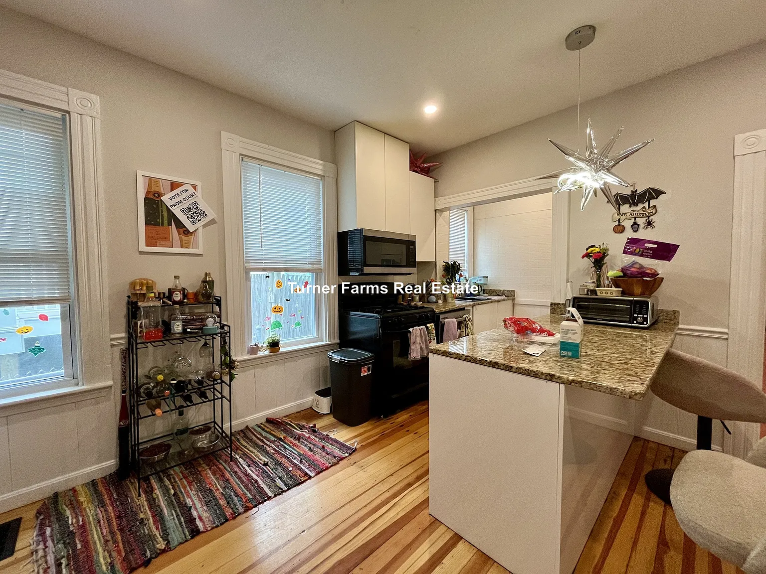 4 bed, 9999 sqft, $3,600 — Photo 3