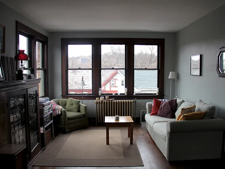 810 Rebecca Ave #5 — Photo 2