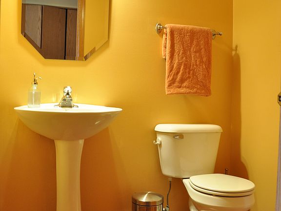 Powder Room - 1st Floor