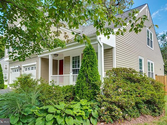 5th image of 6801 Woodstone Pl