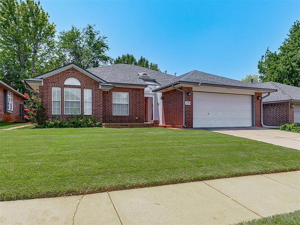 1st image of 2904 Canyon Oaks Ct