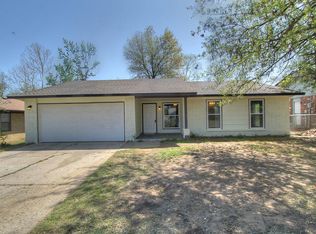 1903 S Muskogee St, Sapulpa, OK 74066
