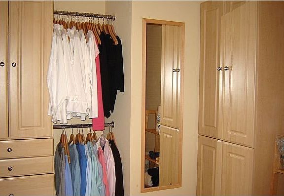 Walk-in closet