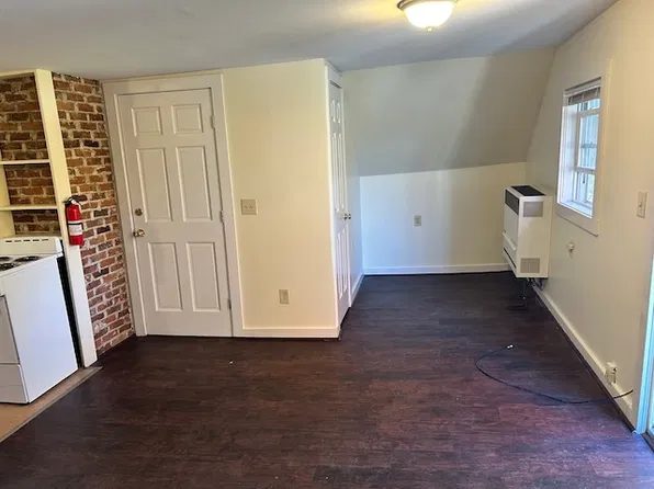 85-91 School St #5, Greenfield, MA 01301