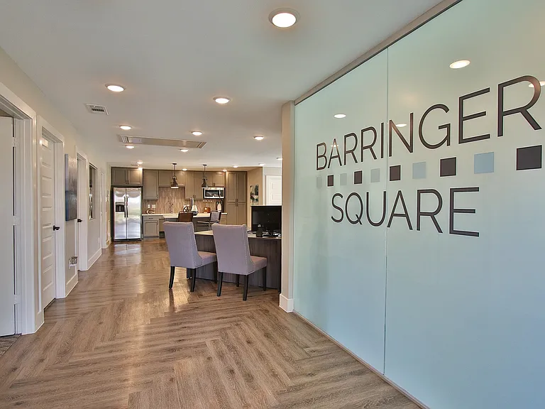 Barringer Square — Photo 18