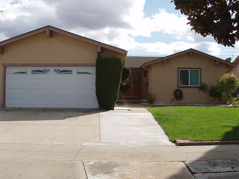 1st image of 2636 Orinda Dr