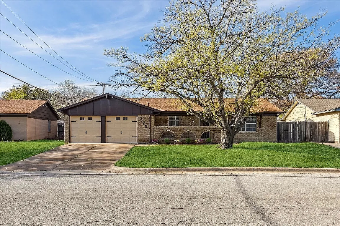 3508 Madrid Dr — Photo 1