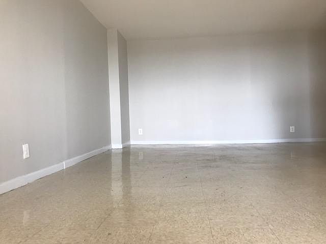 1st image of 4 W Sidney Ave