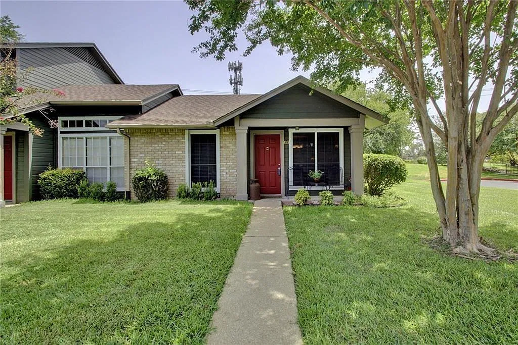 1 bed, 1.0 bath, 565 sqft, $1,200 — Photo 1