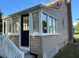 122 Campfield Rd, Manchester, CT 06040