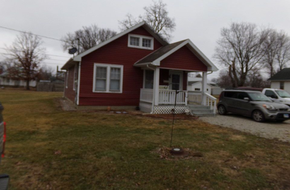 1st image of 613 W South 10th St