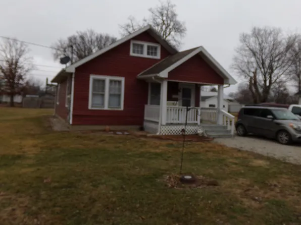 613 W South 10th St, Shelbyville, IL 62565