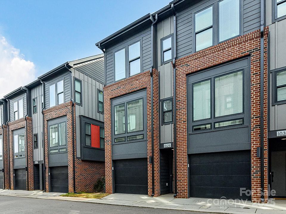 1st image of 1029 Northend Dr #30