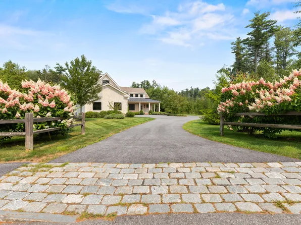 1 Nicolas Way, Cumberland, ME 04110