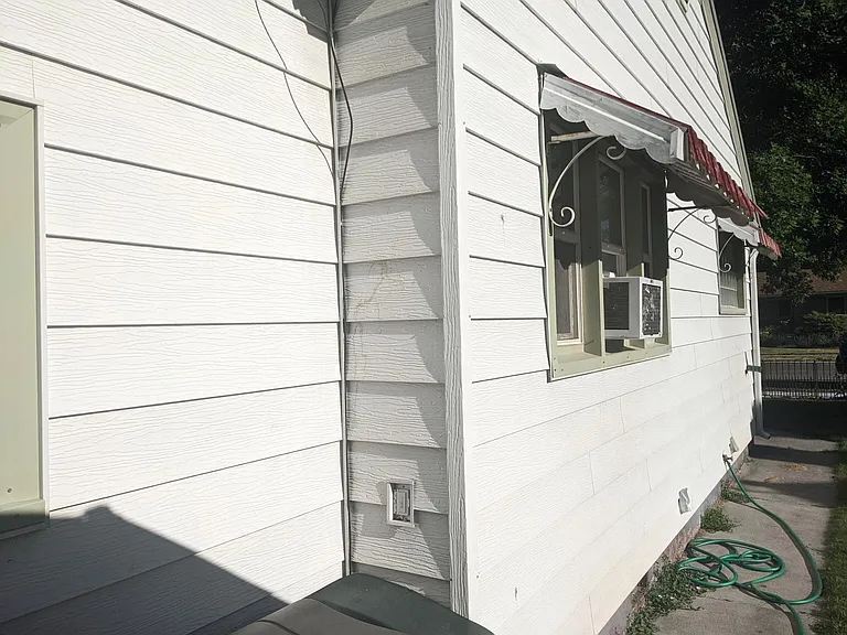 133 E 21st St — Photo 10