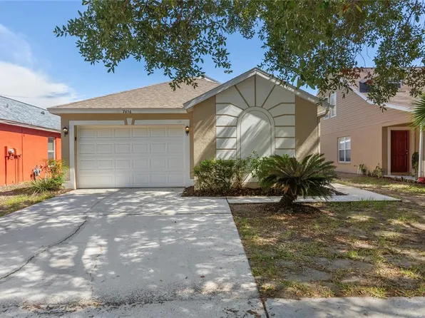 7456 Oxford Garden Cir, Apollo Beach, FL 33572