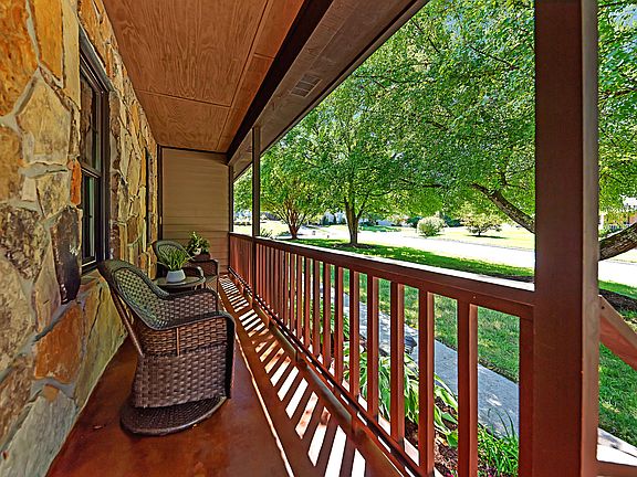 3rd image of 1800 Chad Tomlinson Cir