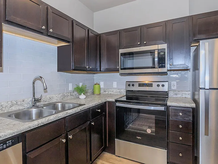 Vantage at McKinney Falls A1 Kitchen