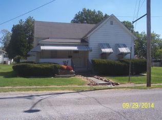 2020 Ridge St, Eldorado, IL 62930