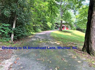 54 Arrowhead Ln, Whittier, NC 28789