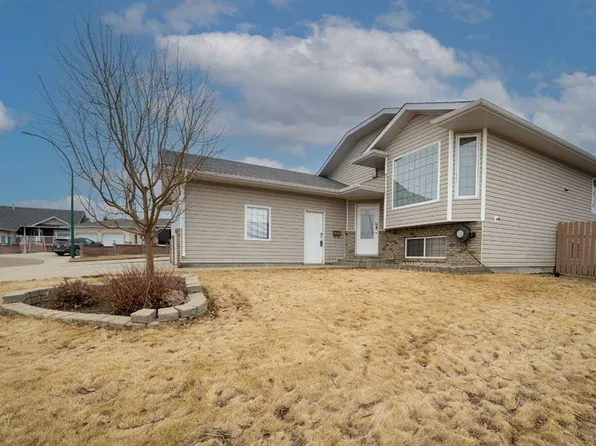 661 E Spruce Way SE, Medicine Hat, AB T1B 4L4