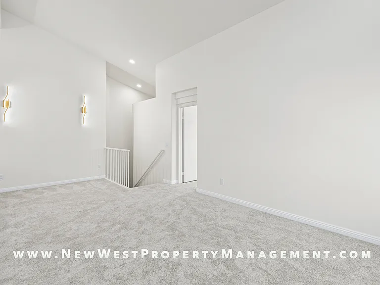 5522 Renaissance Ave #1 — Photo 7