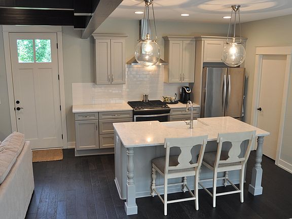 4th image of 686 Croswell Ave SE #5