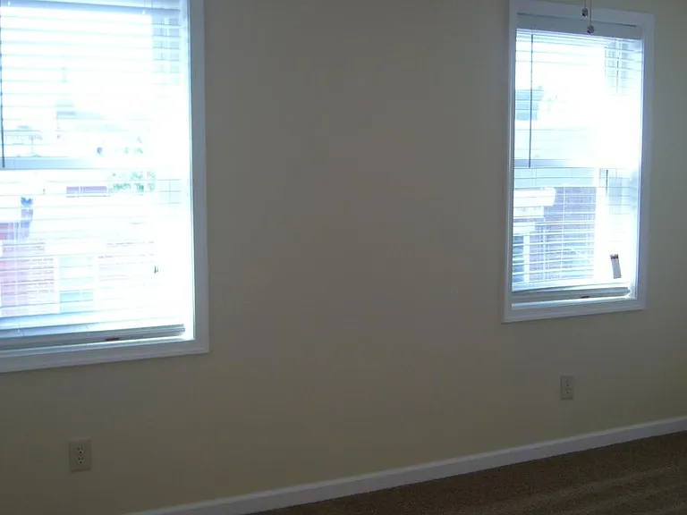 2465 Memphis St — Photo 7