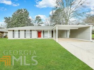 864 Pine Roc Dr, Stone Mountain, GA 30083