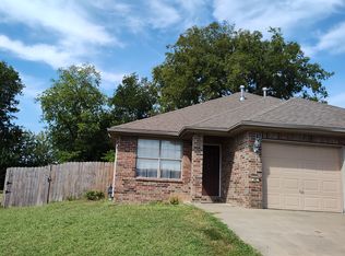 46 W Rainsong St, Farmington, AR 72730