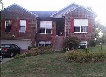 1st image of 592 Hawthorne Ave