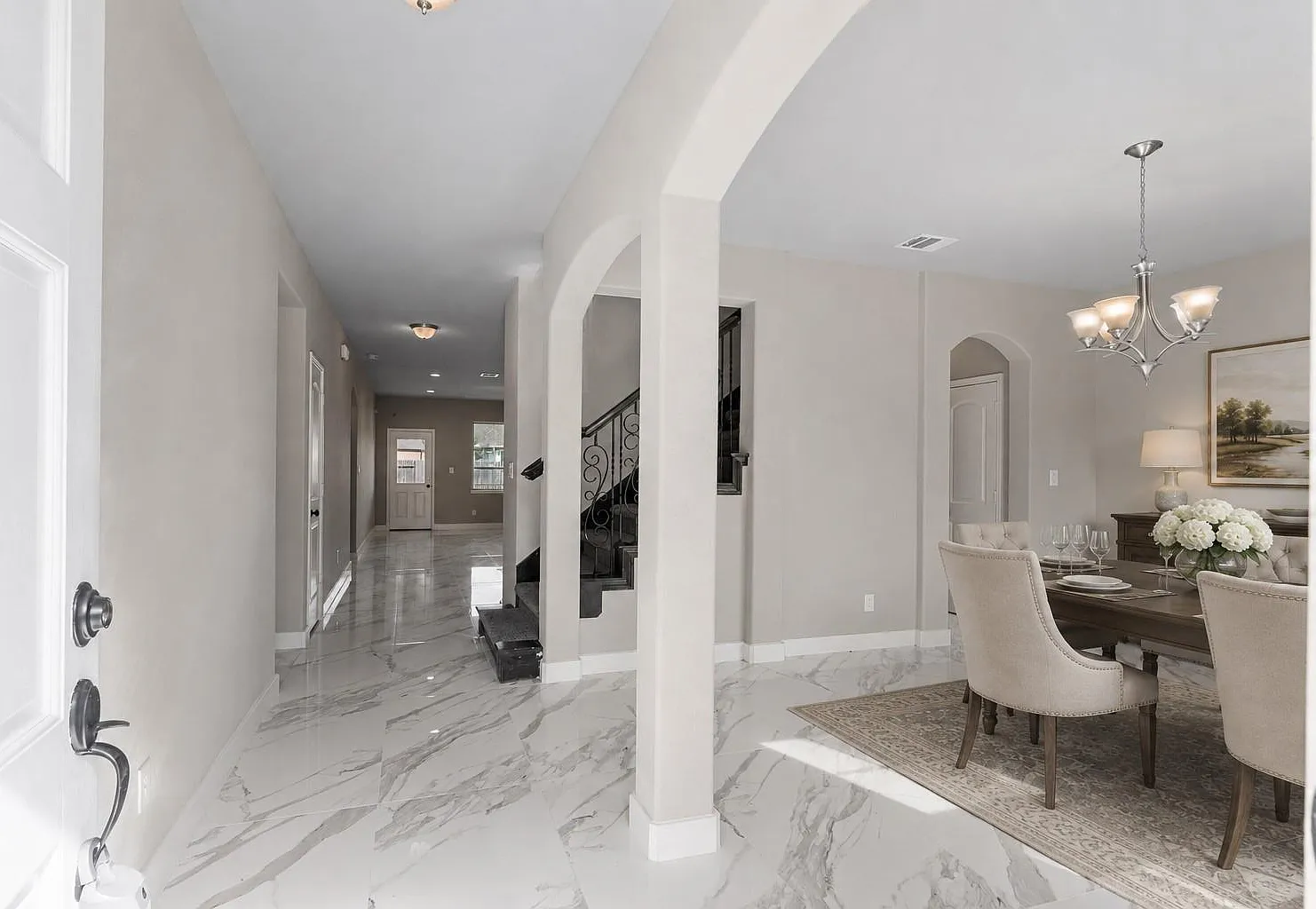 4 bed, 3.5 bath, 3162 sqft, $3,100 — Photo 3