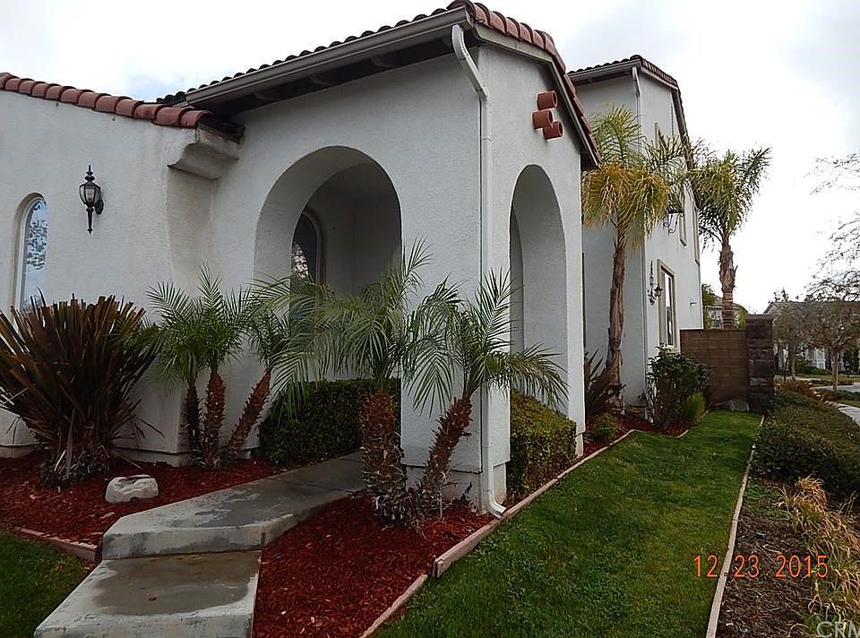 2nd image of 28893 Bridgehampton Rd