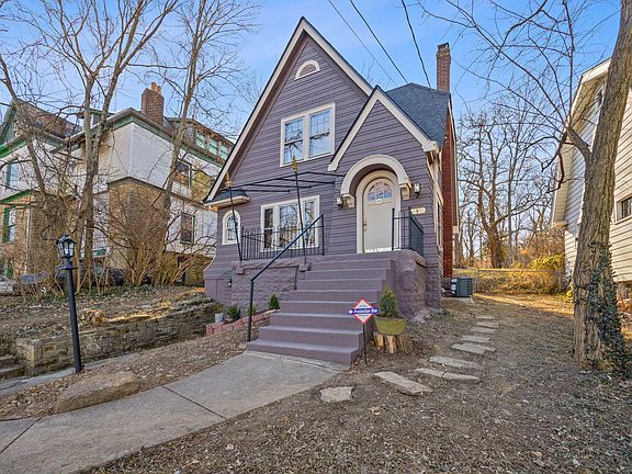 5th image of 9 Madison Ct