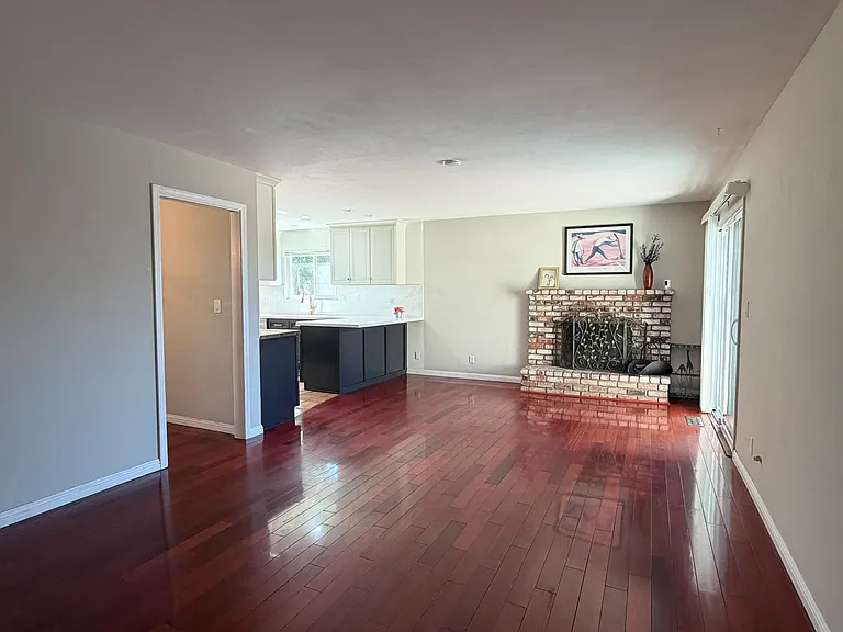 3695 Sanford St — Photo 25